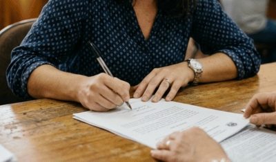 Posso reconhecer firma em qualquer cartório?